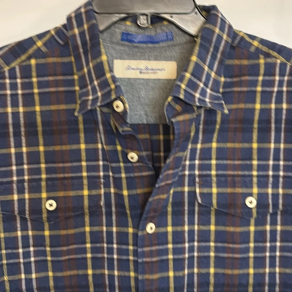 Tommy Bahama men’s shirt size large - Picture 3 of 5